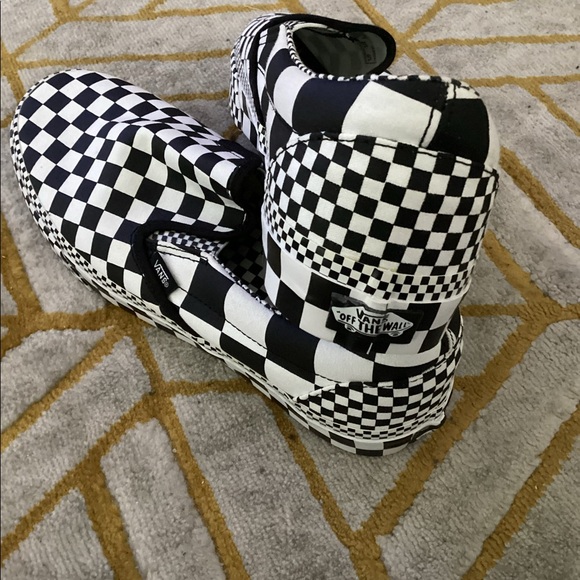 Vans Slip Ons ~ Black & White ~ Mens Size 11 ~ Brand New - Picture 4 of 7